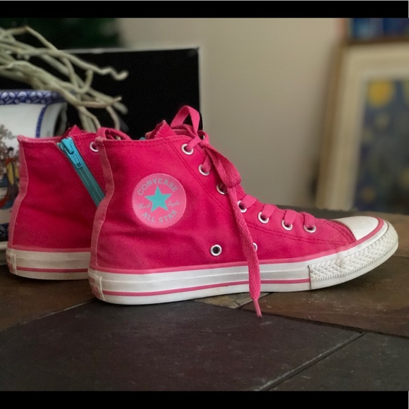 black leather converse 6.5